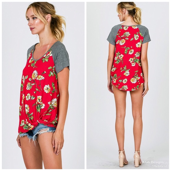 🥰LAST 1! Red Floral Side Twist Color Block Top! - Picture 6 of 6